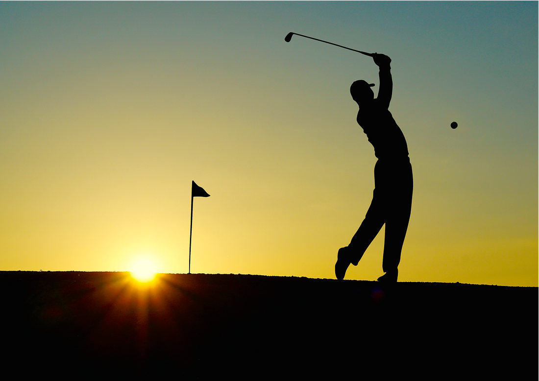 Indoor Golf Simulators vs. Outdoor Golf: A Must-Read Comparison of Pros and Cons for U.S. Golfers